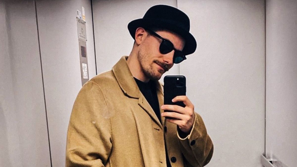 Dennis Wolter: Selfie mit Freundin auf Instagram